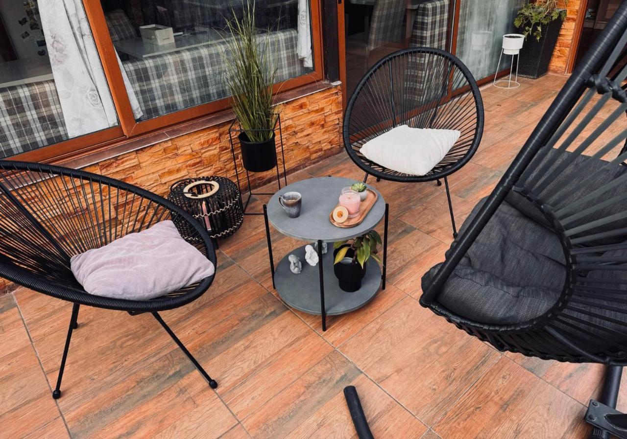 Priyateli - Friends Hotel Veliko Tarnovo Kültér fotó